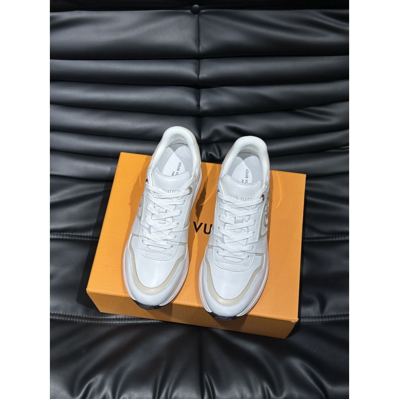 l**is V*t*n sneakers